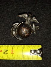 Eagle Globe Anchor - WW2 - screwback - vintage - Marines picture