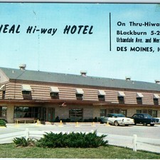 c1950s Des Moines, IA McNeal Hi-Way Hotel US Route 6 Postcard Classic Cars Sign picture