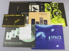 NASA vintage booklet collection 1960-68 Mercury Gemini Apollo - JFK - Astronaut picture