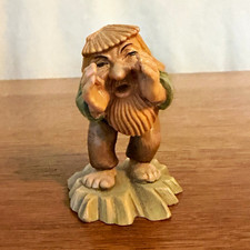 ANRI Vintage Wood Carving