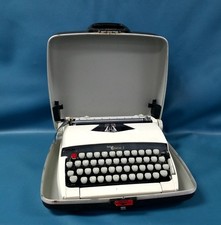 VTG SEARS Citation II Manual Typewriter In Carrying Case Works picture
