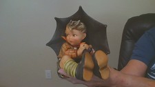 Vintage Goebel Hummel “Umbrella Boy” – 152 A – TMK‑2 Full Bee – 7.2” – Excellent picture