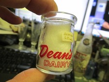 Berrien Springs, Mich. / Dean's Dairy, 3/4 Oz Restaurant Dairy Creamer MICHIGAN picture