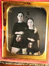 1/6 Daguerreotype in Special Case Little Girls / Sisters Holding Beaded Purses picture