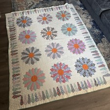 Vtg 40's Dresden Plate Quilt hand stitched feedsack pastel Appliqué 85x66 picture