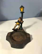 Vintage Cast Iron Drunk Man Leaning On Lamppost Ashtray Novelty Barware 4.75