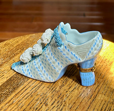 Fiona Saunders Signed Hand-Painted Porcelain Shoe Figurine #16 5/400 Blue picture