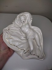 VINTAGE 60s PIN-UP RISQUE Burlesque WOMAN CERAMIC ASHTRAY White Gold Accents picture